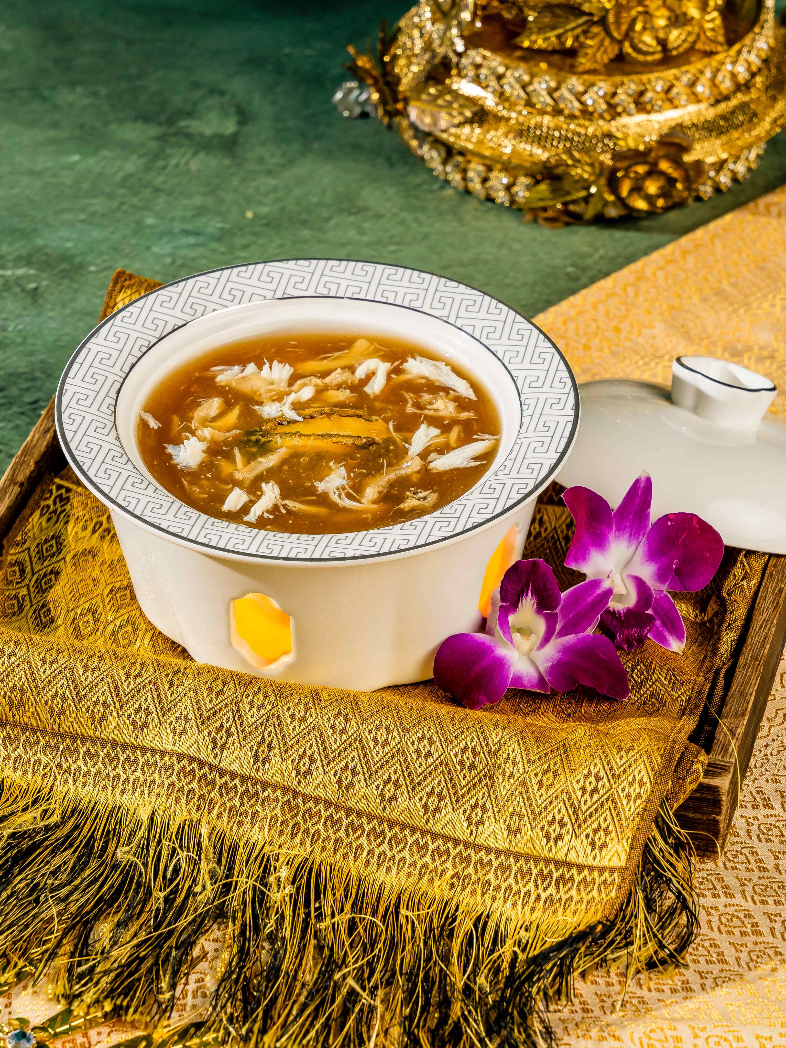 Súp Bào Ngư Hải Sâm